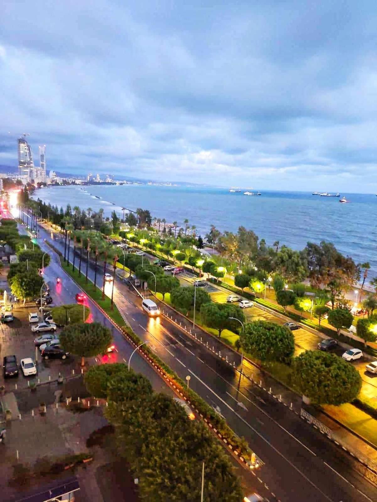 Sea Front & City Center, Amazing Sea View Limisso Esterno foto