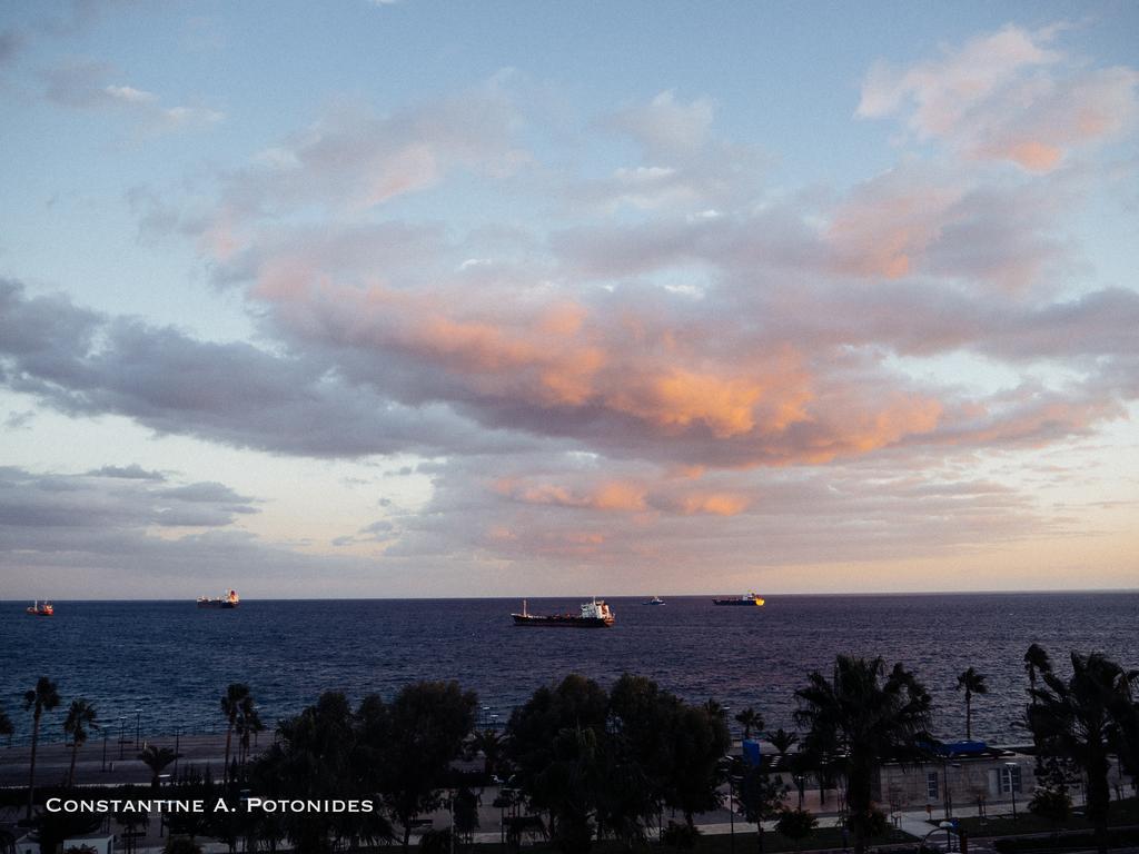 Sea Front & City Center, Amazing Sea View Limisso Esterno foto